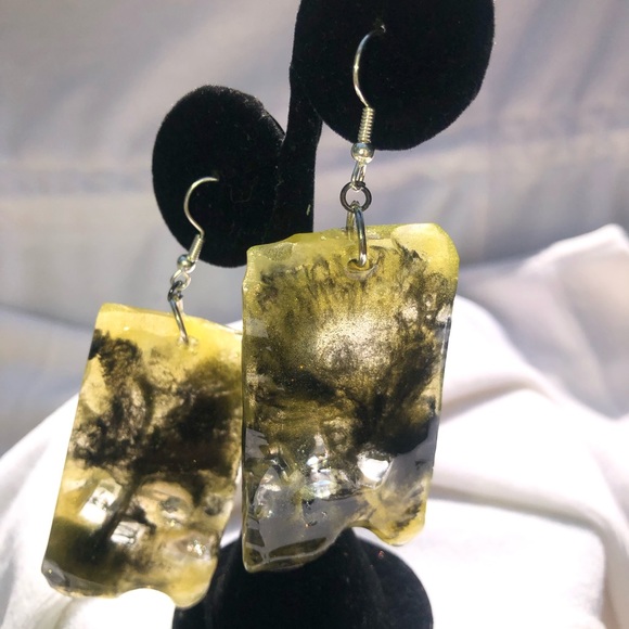 P.E.A.C.E Gallery - Picture 3 of 3